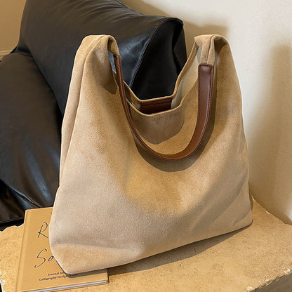 Matte shoulder bag